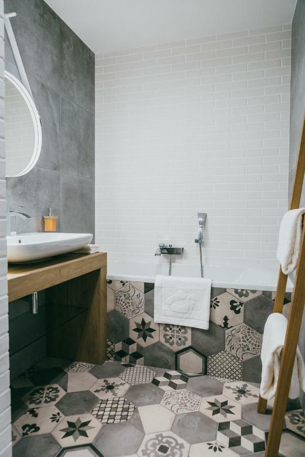 Eight Lux View In Old Town And Free Parking Apartment Krakow Luaran gambar
