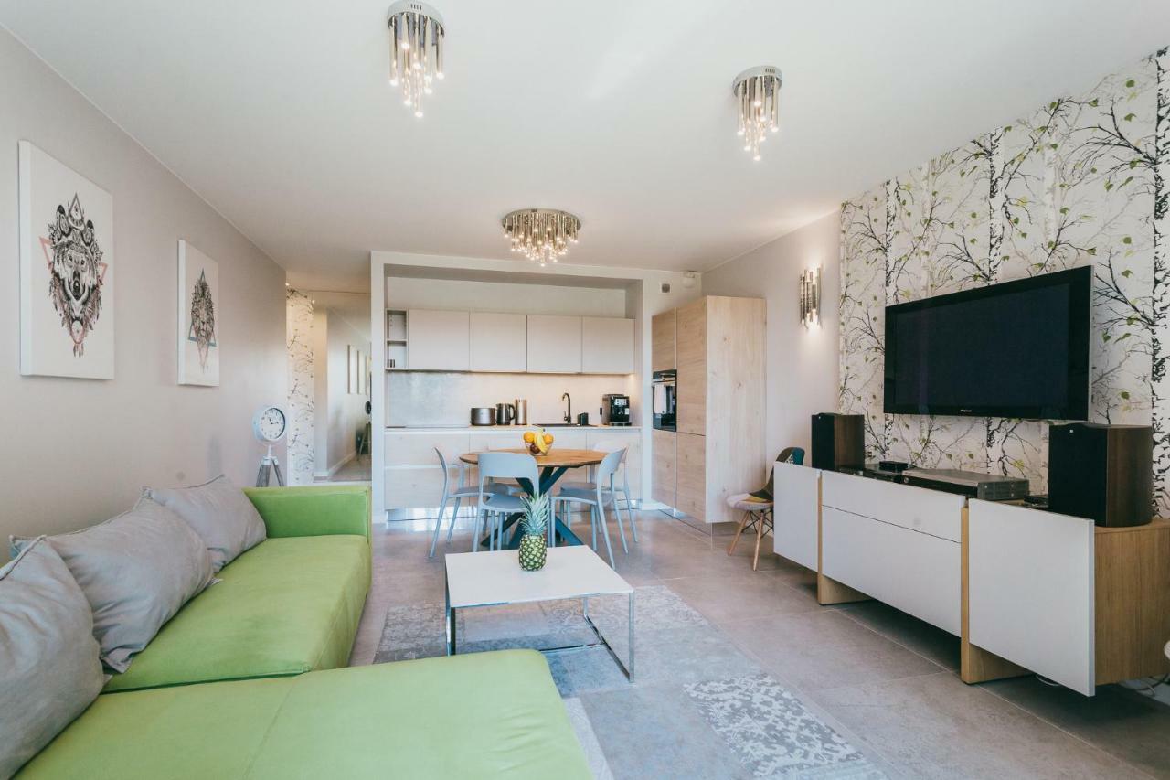 Eight Lux View In Old Town And Free Parking Apartment Krakow Luaran gambar