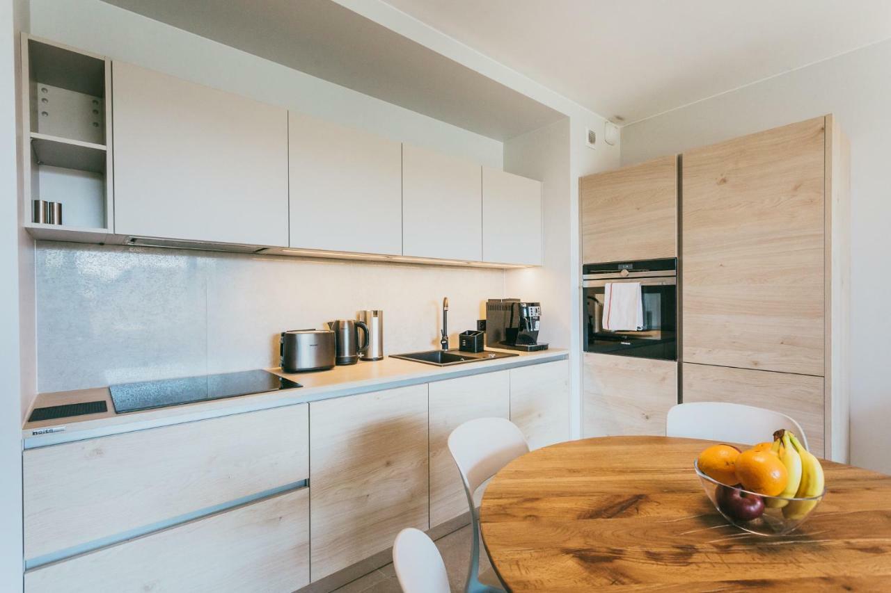 Eight Lux View In Old Town And Free Parking Apartment Krakow Luaran gambar