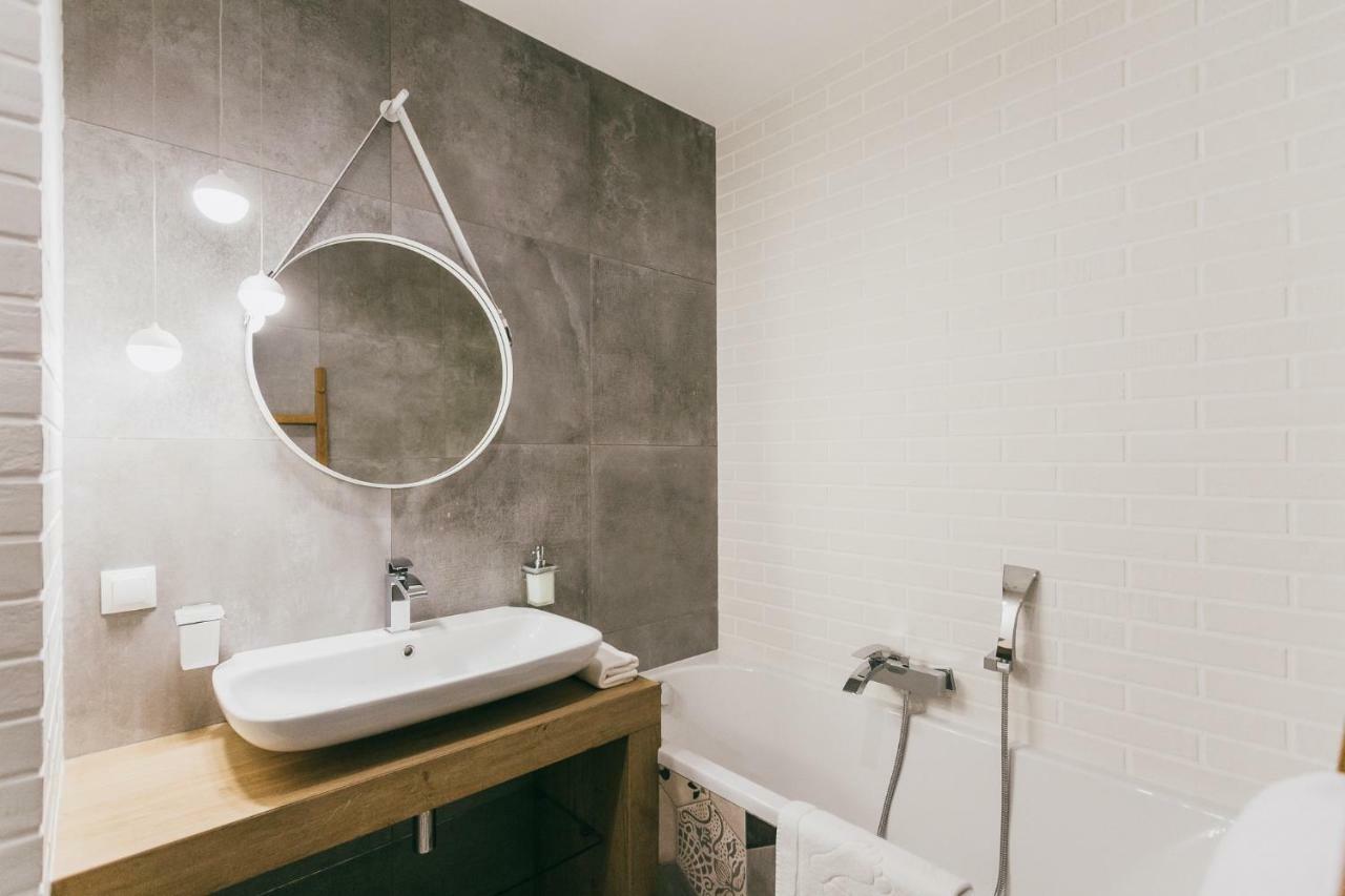 Eight Lux View In Old Town And Free Parking Apartment Krakow Luaran gambar